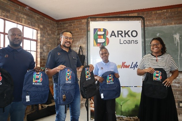 Giving Barko Bags to Learners
